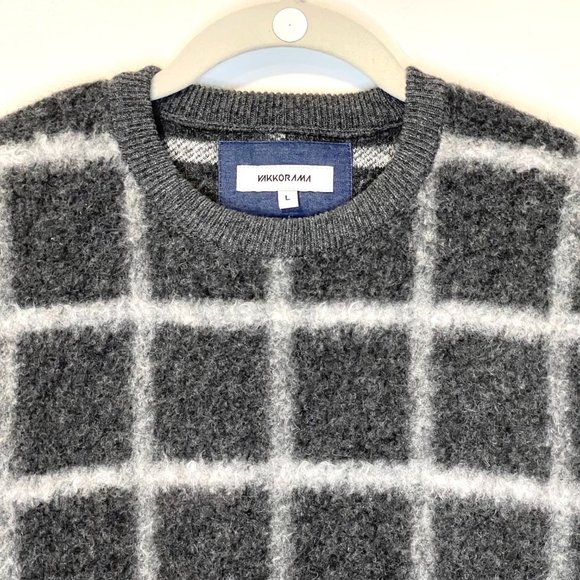 Grey Plaid Brushed Wool Sweater Size M - NWOT - Picture 3 of 5